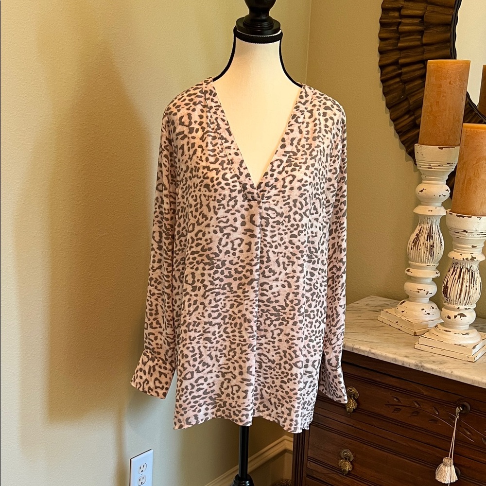 DR2 Beige Leopard Print V-Neck Blouse